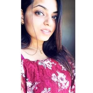 Meet your Posher, Aashi